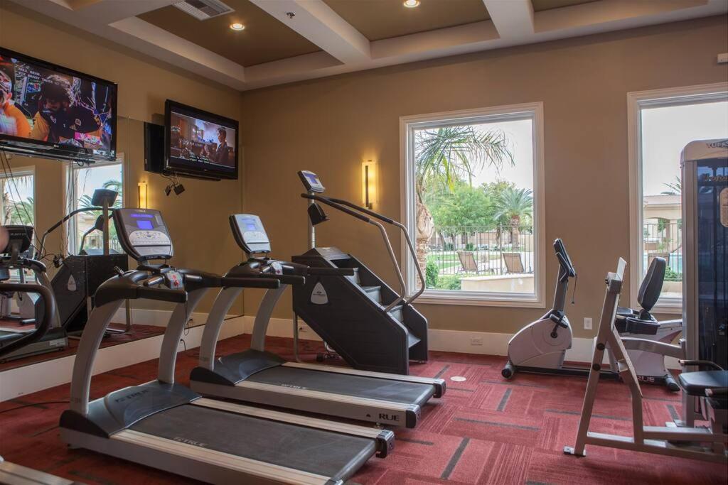 Gated Townhouse With Heated Pool, Hot Tub, Near Us60 Villa Mesa Exterior photo